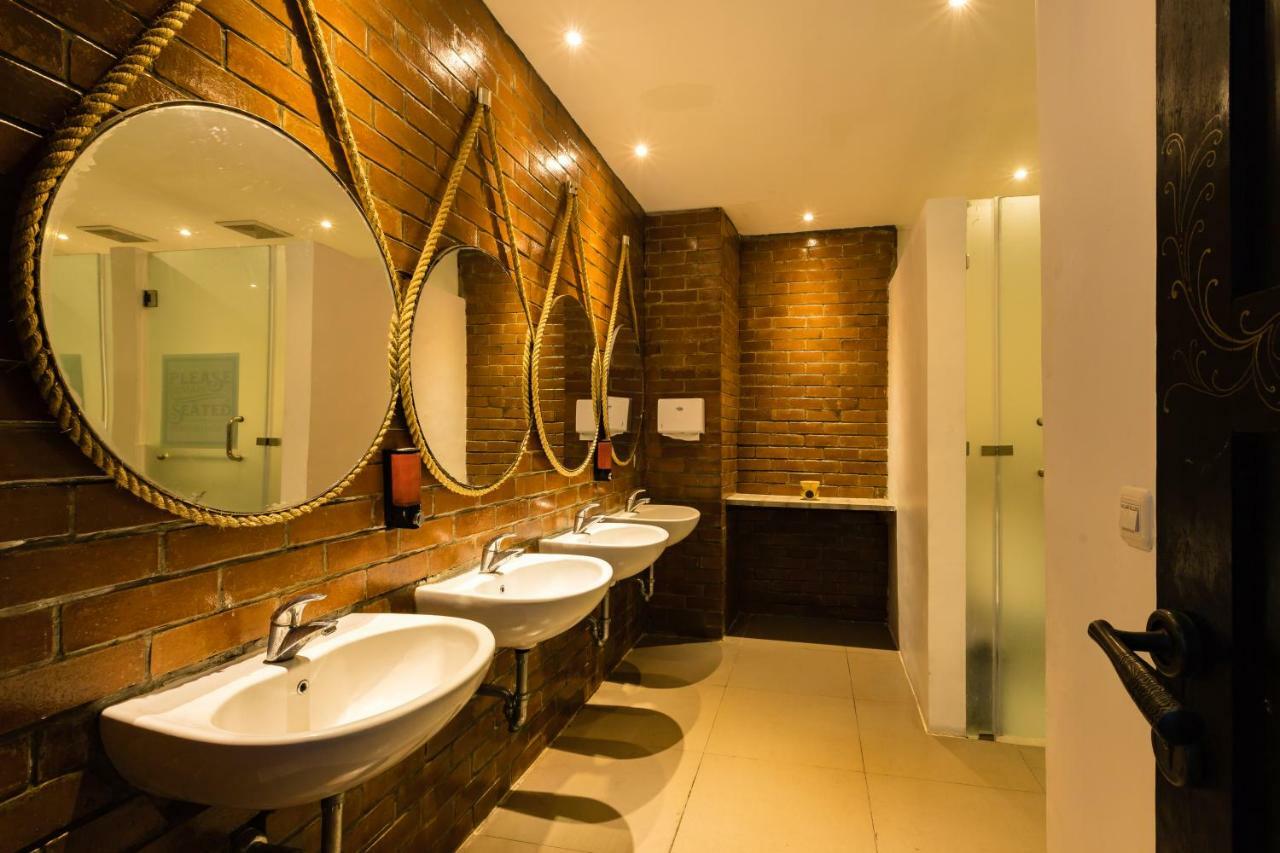 D'Gobers Hostel Seminyak By Gumilang Hospitality Exteriér fotografie